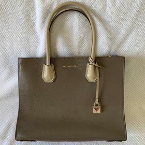 Michael Kors shoulder bag, used but in great condition